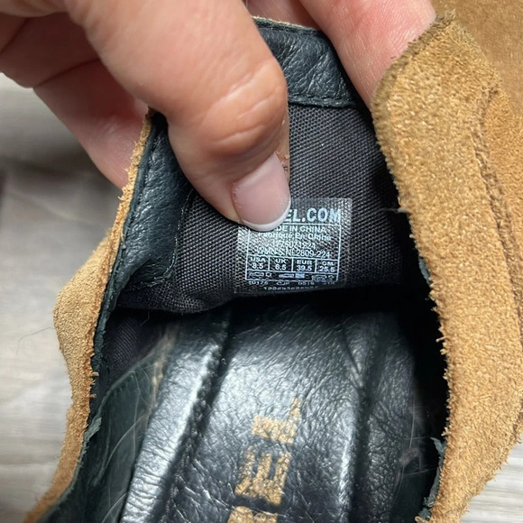 Sorel slip  on suede booties size 8.5 - Picture 9 of 12